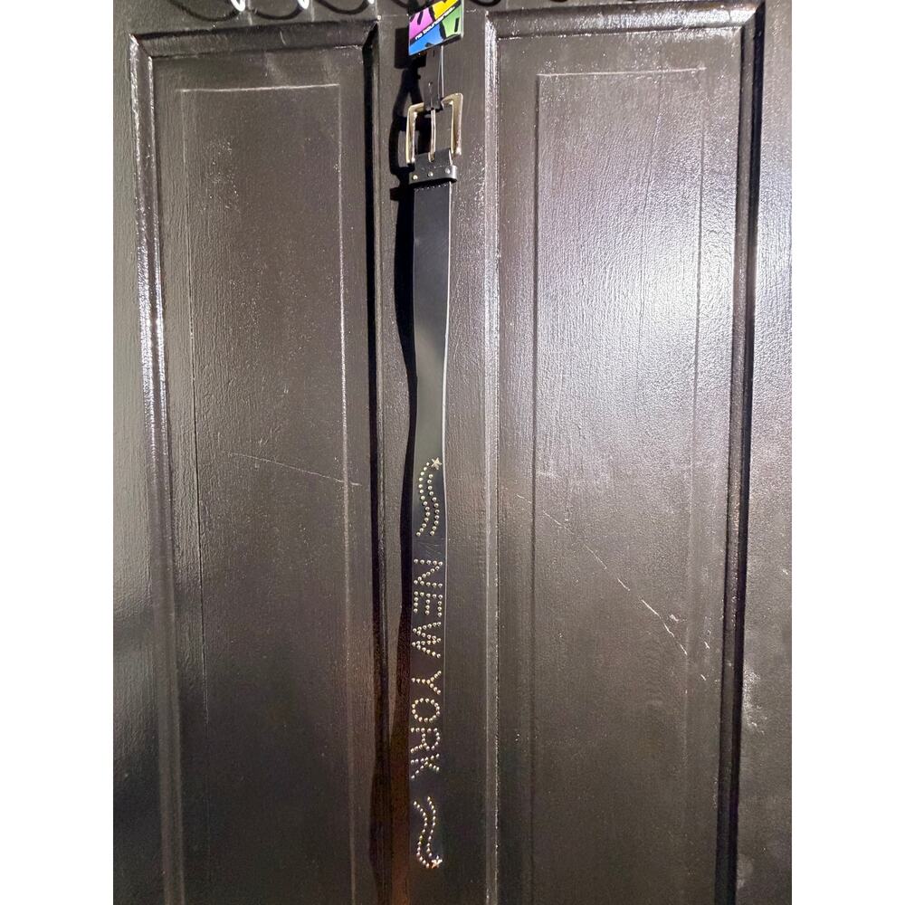 Vintage New York No Boundaries Belt